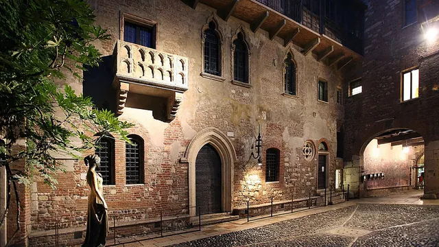 La Casa di Giulietta, a 10 minuti a piedi